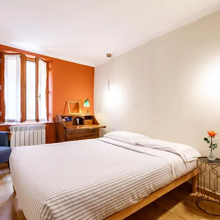 Live The Charm Of Just Steps From The Duomo