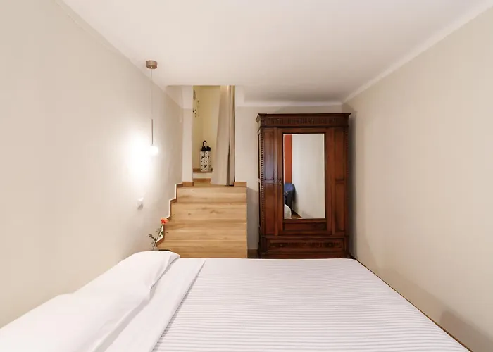 Apartment Guesthost - Live The Charm Of Siena *