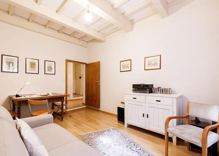 Apartment Guesthost - Live The Charm Of Siena *