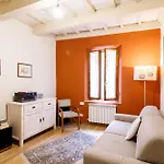 Guesthost - Live The Charm Of Siena * Sienne